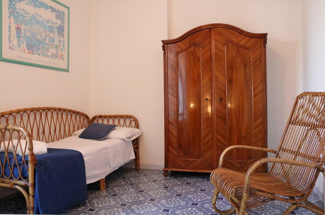Villa Del Melograno Патті Екстер'єр фото